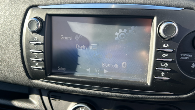 Toyota Yaris 1.5 VVT-i Y20 5dr [Bi-tone] Petrol Hatchback